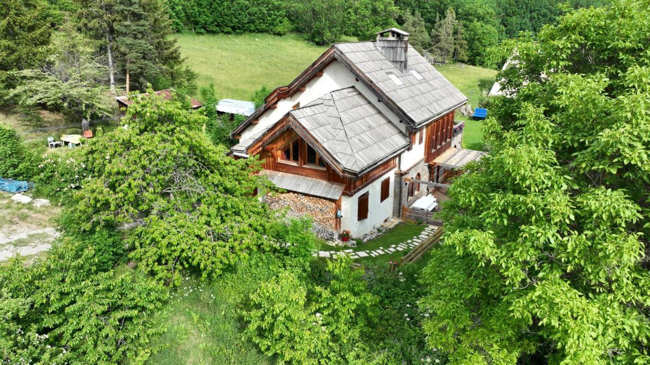 Chalet Serre Cambeou Piscine&Spa Saint-Chaffrey Εξωτερικό φωτογραφία